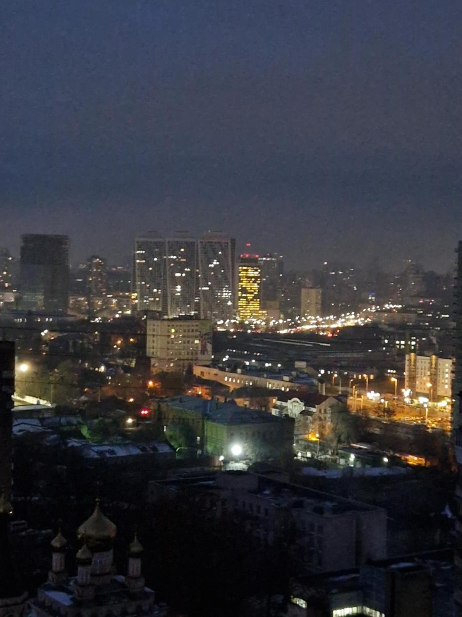 Перлина Міста З Чудовим Видом На Весь Київ المظهر الخارجي الصورة